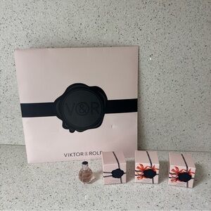 Victor & Rolf Flowerbomb Gift Set with Scarf and 4 Mini Par